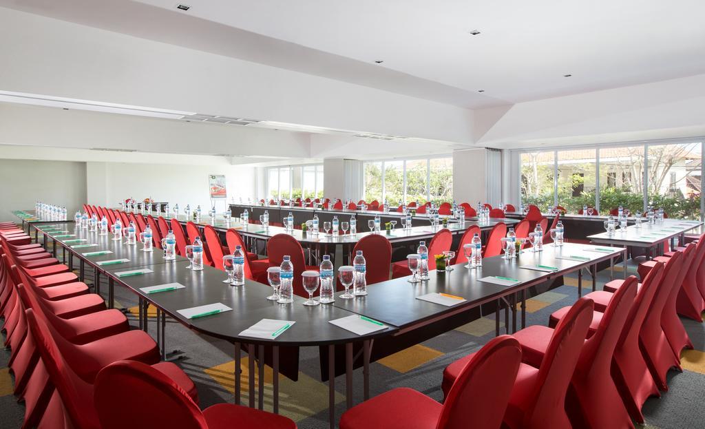 מלון נוסא דואה Ibis Styles Bali Benoa מראה חיצוני תמונה